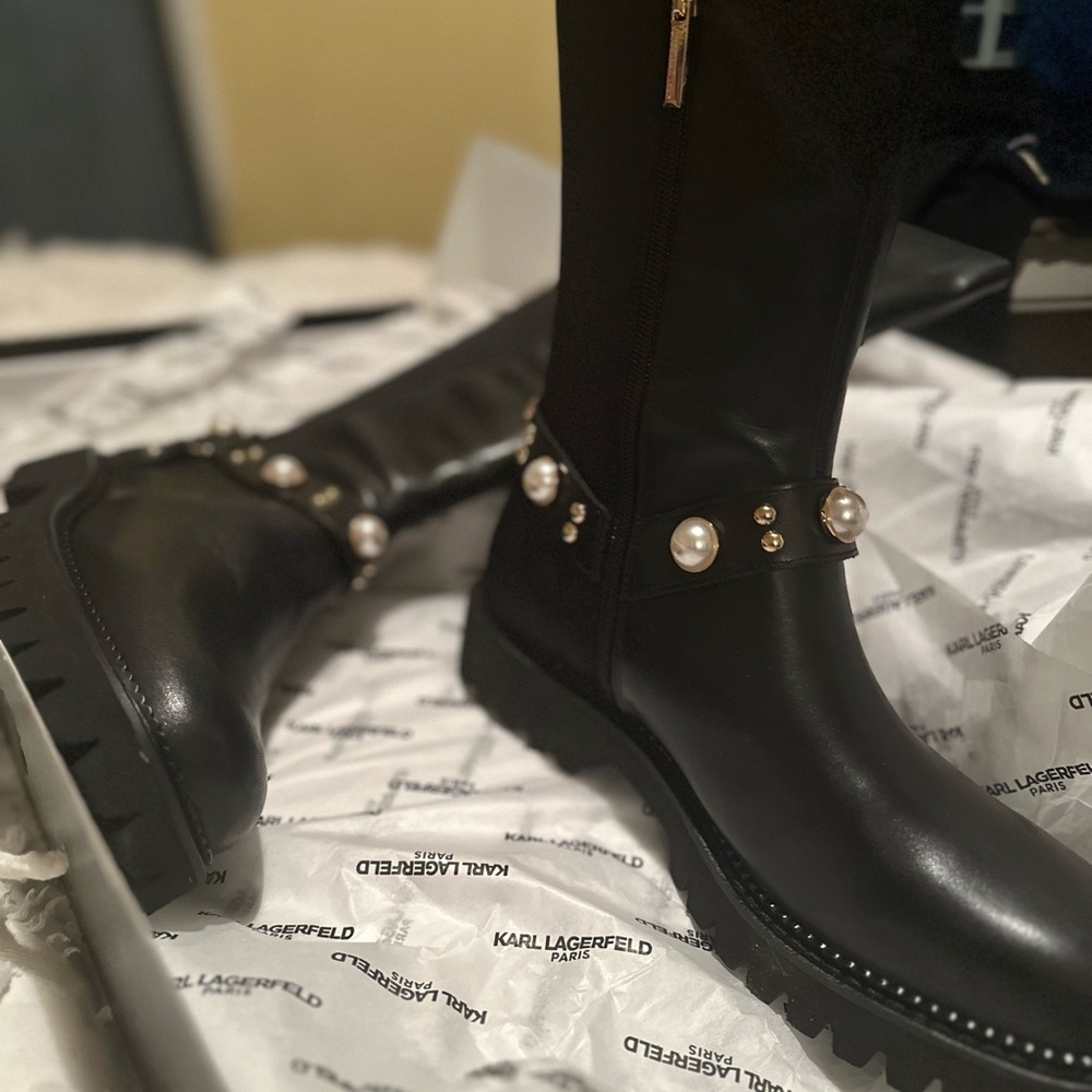 Tall black boots US 10 M
